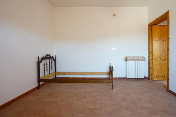 Image No.34-2 Bed Apartment for sale