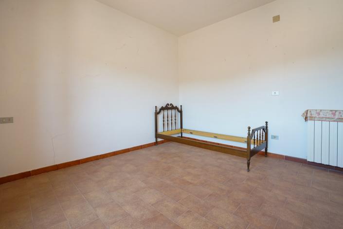 Image No.33-2 Bed Apartment for sale