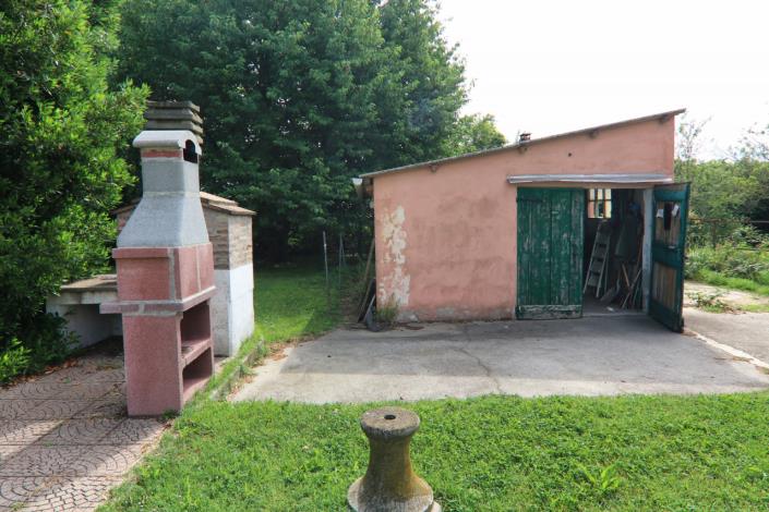 Image No.16-6 Bed Country House for sale