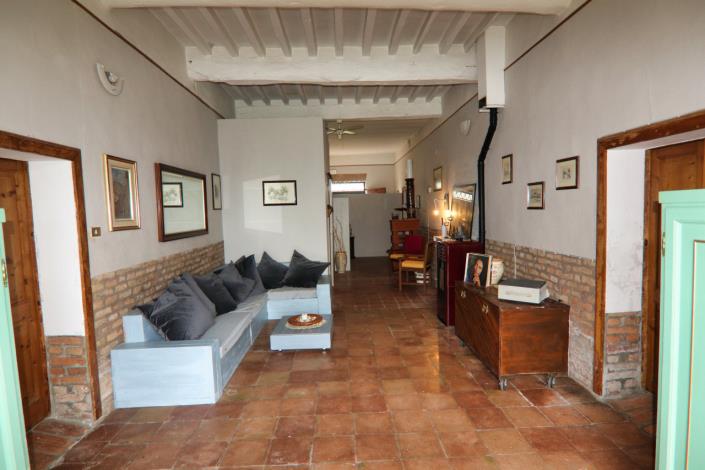 Image No.17-6 Bed Country House for sale