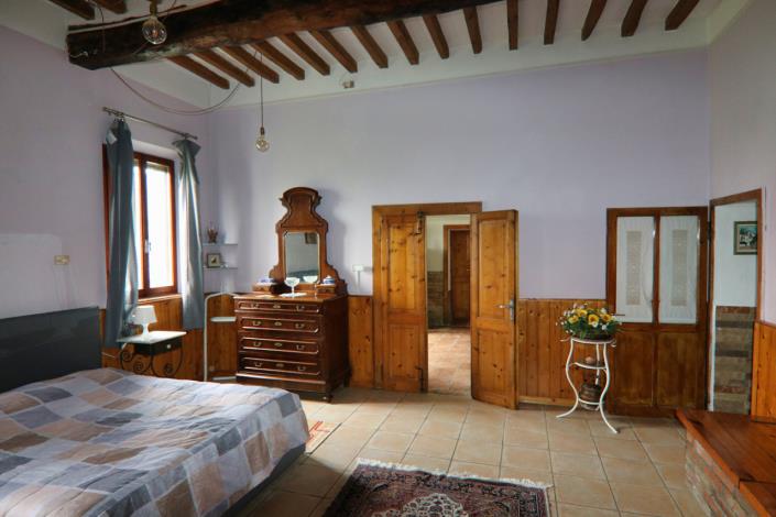 Image No.23-6 Bed Country House for sale