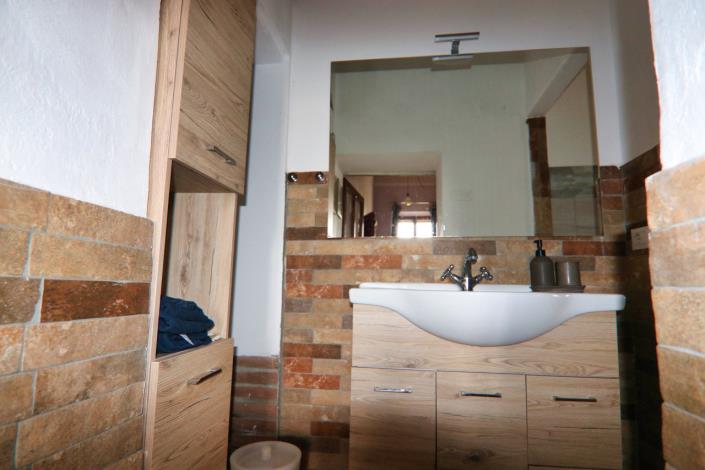 Image No.26-6 Bed Country House for sale