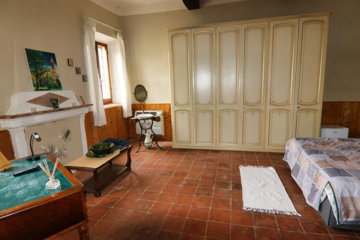 Image No.29-6 Bed Country House for sale