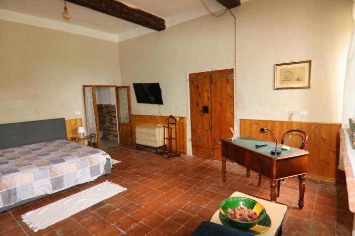 Image No.31-6 Bed Country House for sale