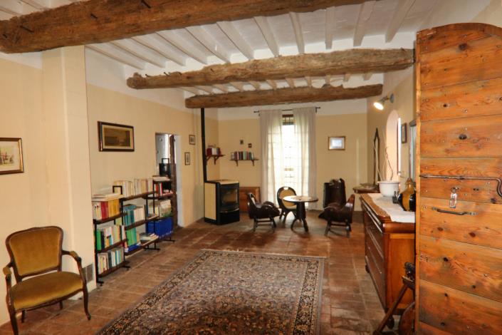 Image No.42-6 Bed Country House for sale