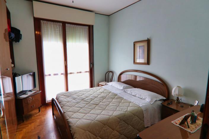 Image No.33-1 Bed Apartment for sale