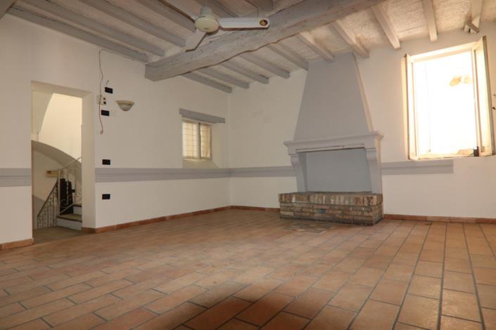 Image No.13-3 Bed Property for sale