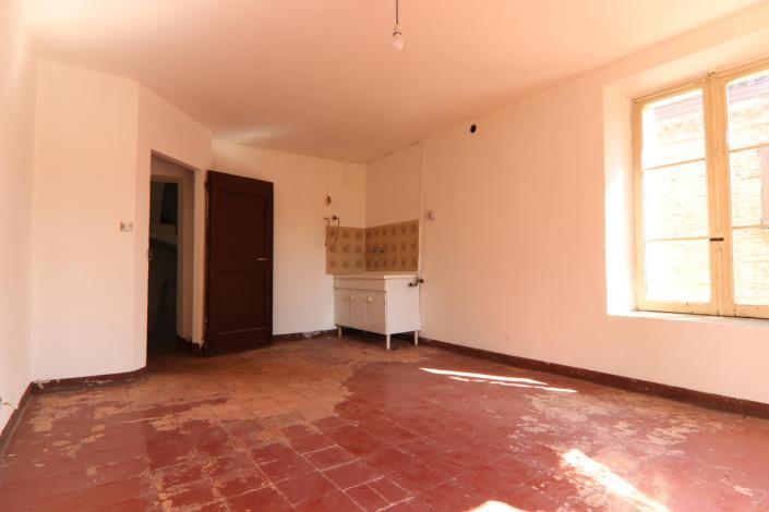 Image No.27-3 Bed Property for sale