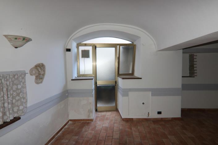 Image No.37-3 Bed Property for sale