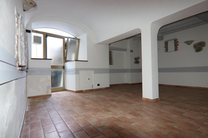 Image No.38-3 Bed Property for sale