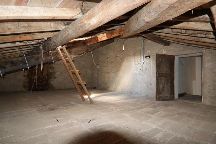 Image No.58-3 Bed Property for sale