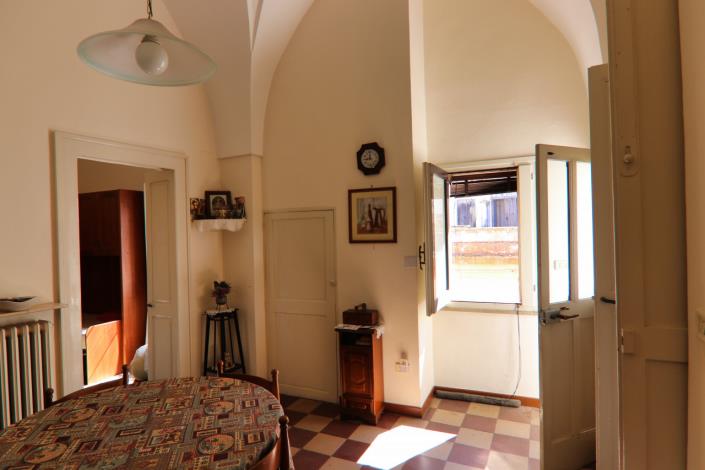 Image No.8-2 Bed Property for sale