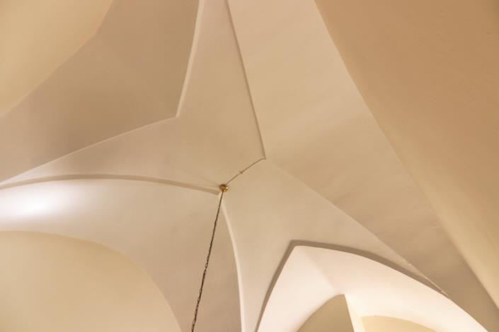 Image No.13-2 Bed Property for sale