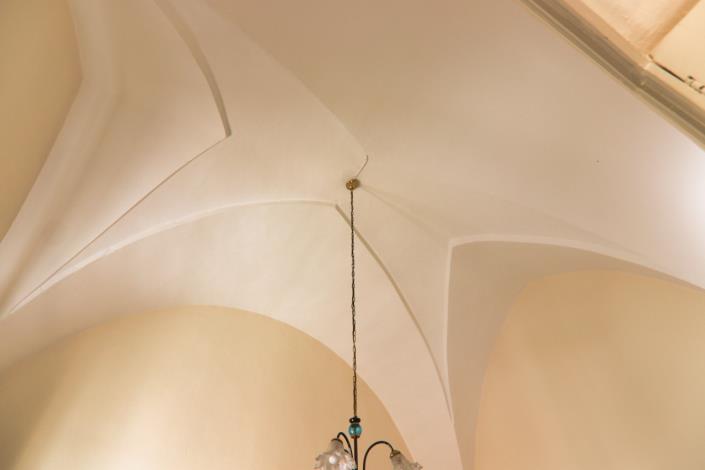 Image No.18-2 Bed Property for sale