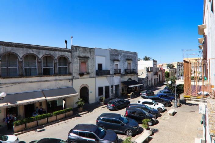 Image No.28-2 Bed Property for sale