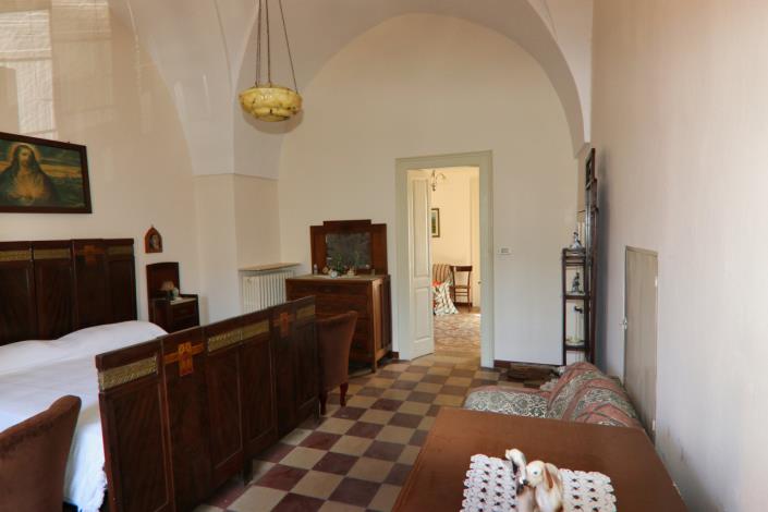 Image No.31-2 Bed Property for sale