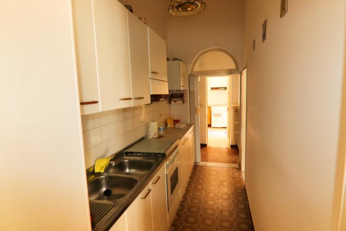 Image No.36-2 Bed Property for sale