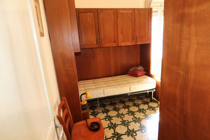 Image No.41-2 Bed Property for sale