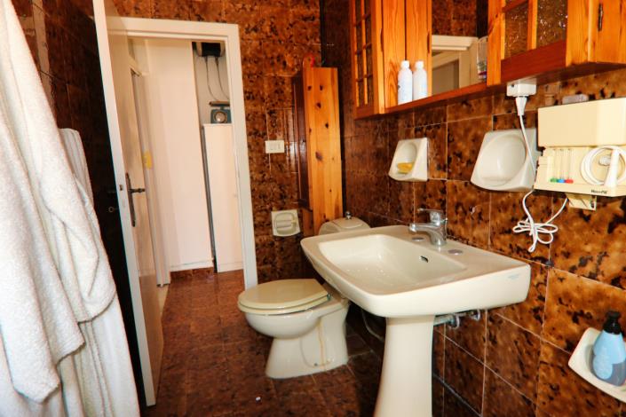 Image No.44-2 Bed Property for sale