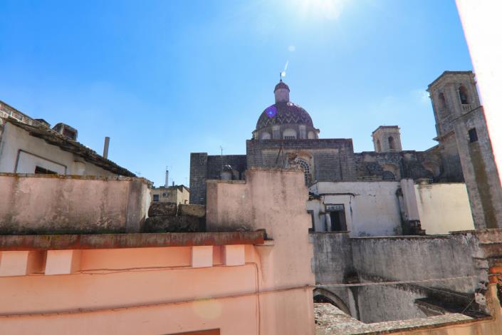 Image No.48-2 Bed Property for sale