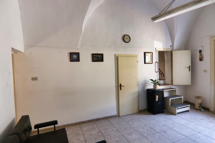 Image No.54-2 Bed Property for sale