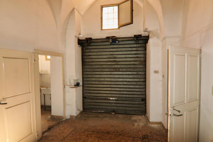 Image No.56-2 Bed Property for sale