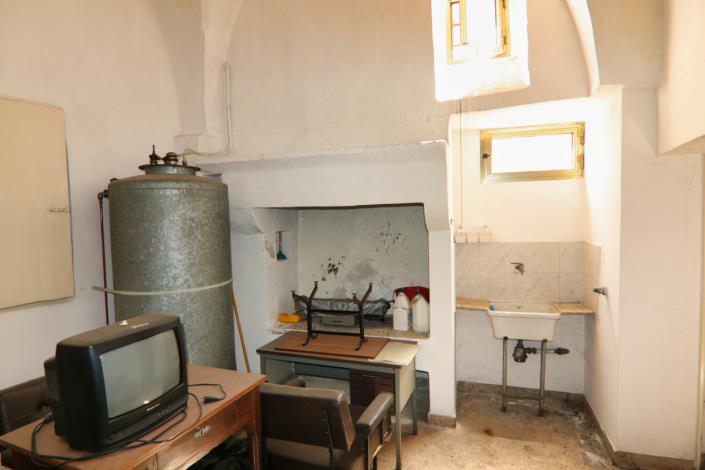 Image No.59-2 Bed Property for sale