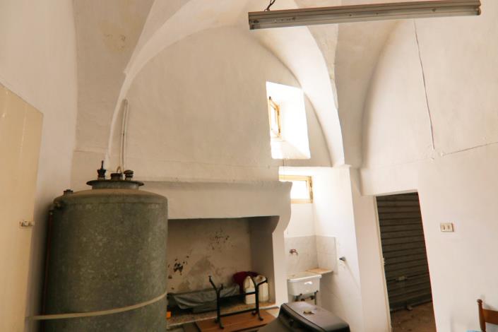 Image No.60-2 Bed Property for sale