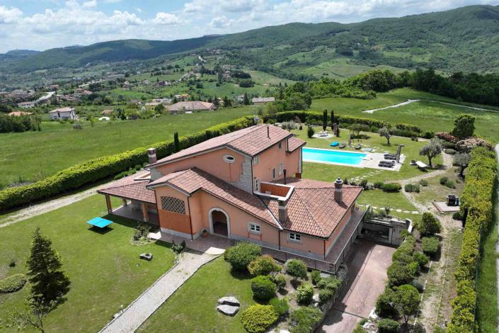 Image No.8-5 Bed Villa for sale