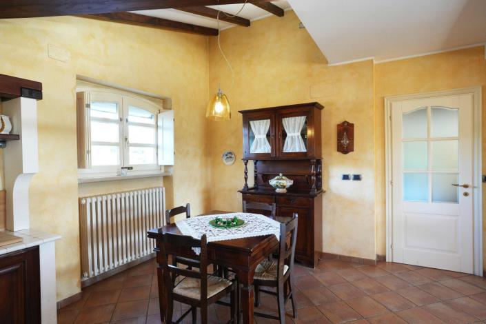 Image No.42-5 Bed Villa for sale