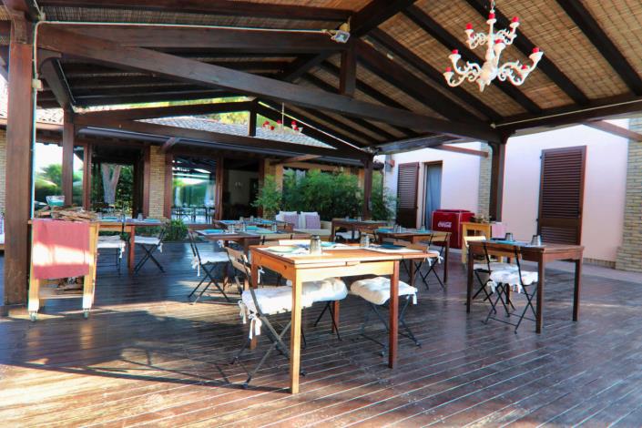 Image No.12-7 Bed Property for sale