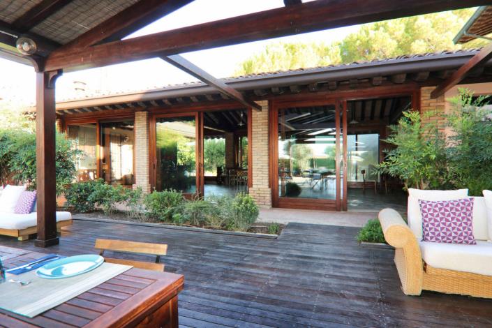 Image No.13-7 Bed Property for sale