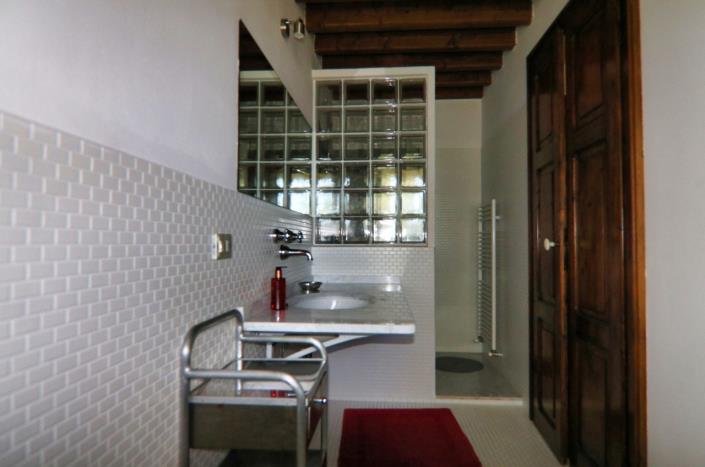 Image No.36-7 Bed Property for sale