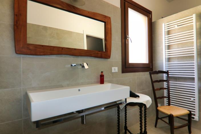 Image No.46-7 Bed Property for sale