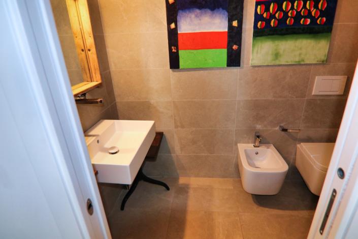 Image No.49-7 Bed Property for sale