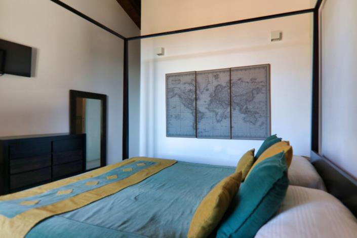 Image No.58-7 Bed Property for sale