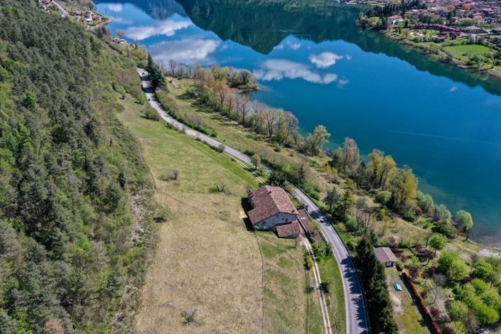 Image No.7-8 Bed Property for sale