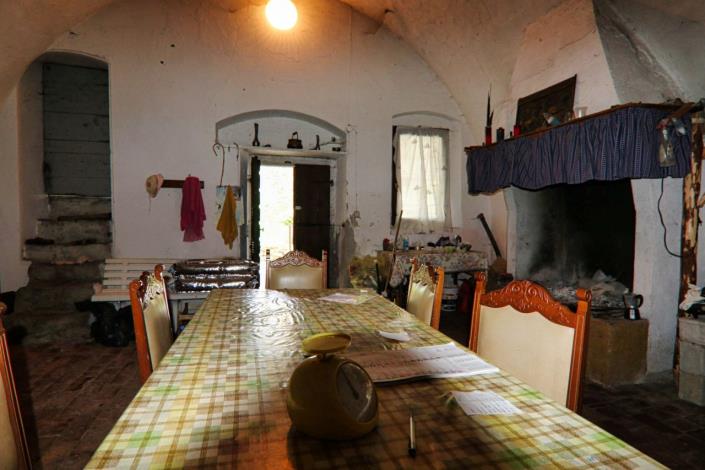 Image No.35-8 Bed Property for sale