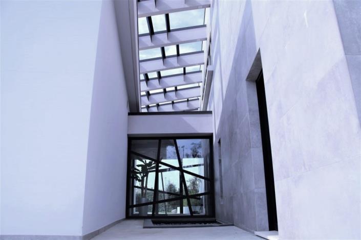 Image No.20-3 Bed Villa for sale