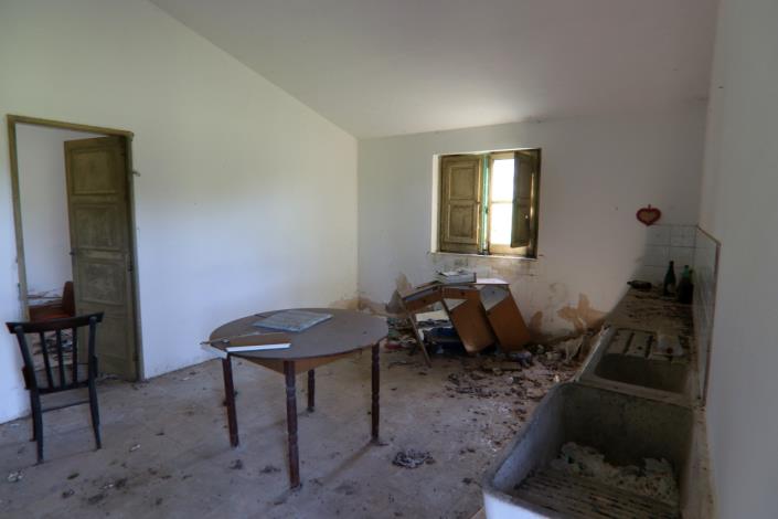 Image No.28-2 Bed Country House for sale