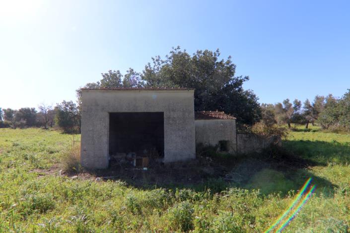 Image No.43-2 Bed Country House for sale