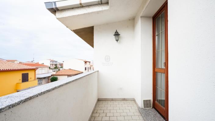 Image No.25-2 Bed Apartment for sale