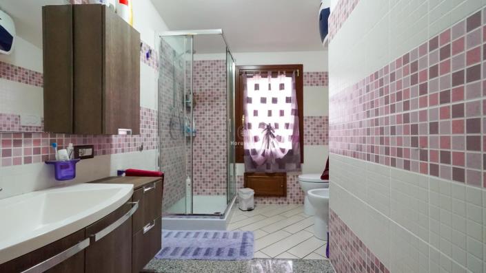 Image No.34-2 Bed Apartment for sale