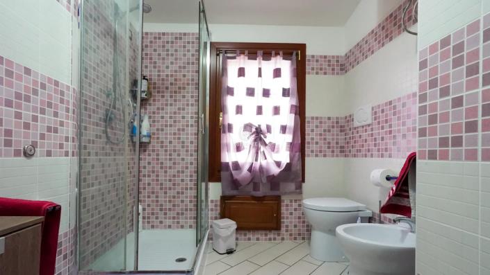 Image No.37-2 Bed Apartment for sale