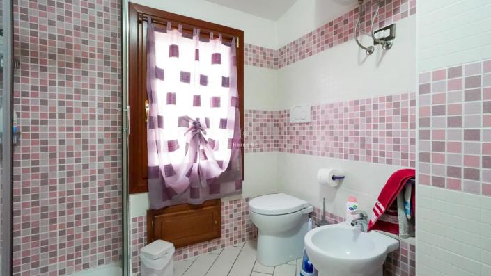 Image No.38-2 Bed Apartment for sale