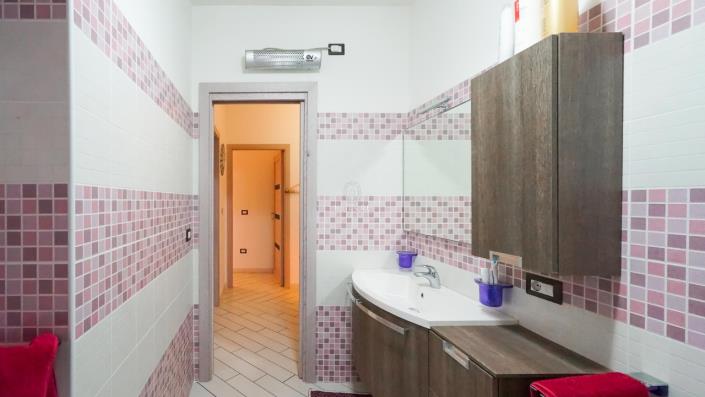 Image No.39-2 Bed Apartment for sale