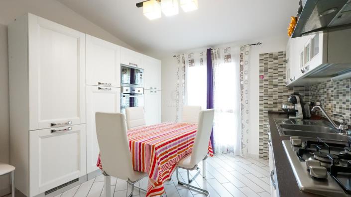 Image No.42-2 Bed Apartment for sale