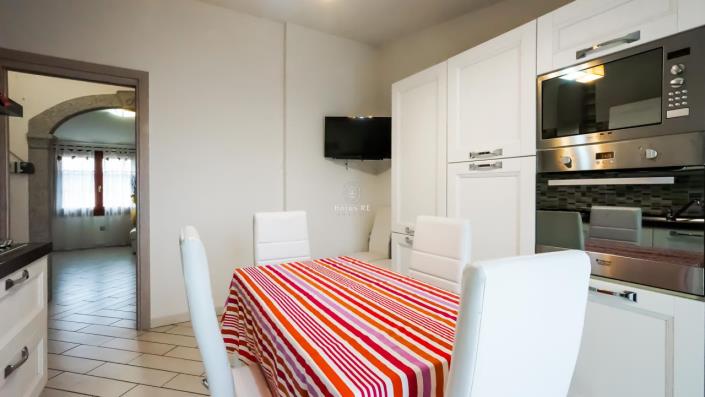 Image No.50-2 Bed Apartment for sale