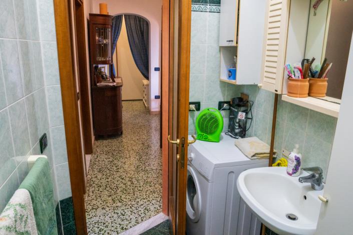 Image No.17-2 Bed Apartment for sale