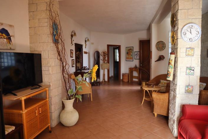 Image No.11-3 Bed Villa for sale